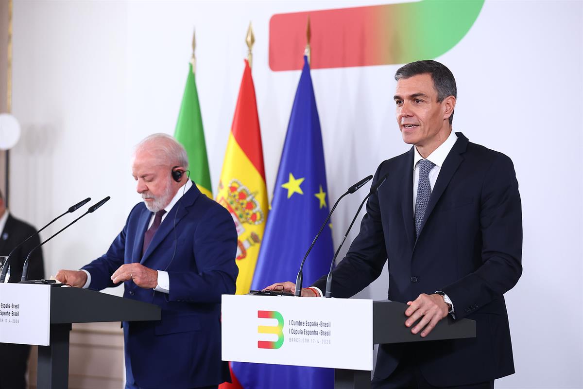 17/04/2026. I Cumbre España-Brasil. El presidente del Gobierno, Pedro Sánchez, y el presidente de Brasil, Luiz Inácio Lula da Silva, durante...