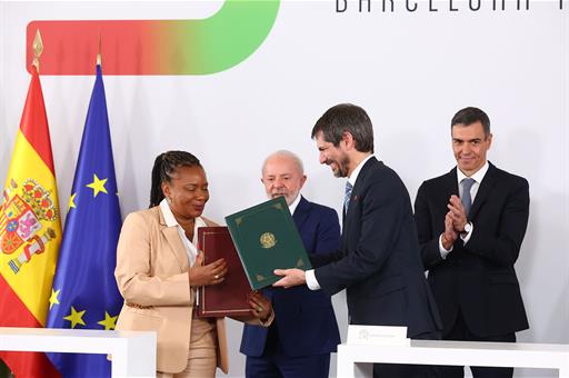  Firma de acuerdos entre los titulares de Cultura de España y Brasil, Ernest Urtasun y Margareth Menezes 