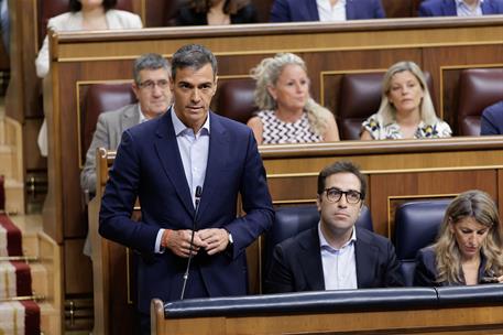 17/06/2026. Pedro Sánchez asiste a la sesión de control al Gobierno. El presidente del Gobierno, Pedro Sánchez, junto al vicepresidente prim...