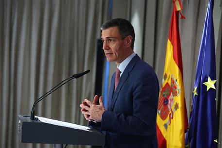 18/02/2026. Pedro Sánchez viaja a India. El presidente del Gobierno, Pedro Sánchez, durante su comparecencia ante los medios de comunicación.