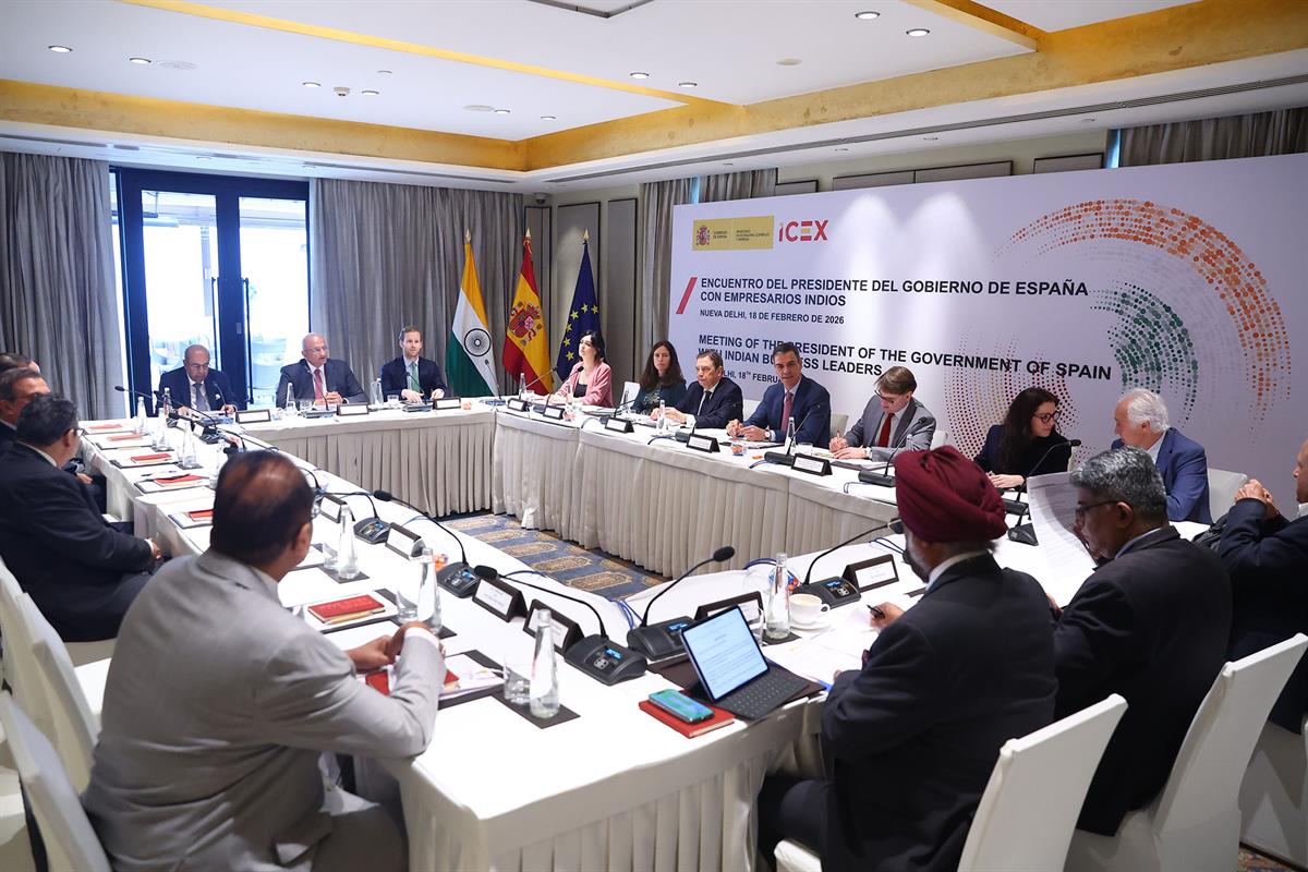 18/02/2026. Pedro Sánchez viaje a India primer día. El presidente del Gobierno, Pedro Sánchez, asiste a un encuentro con inversores indios y...