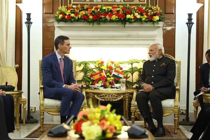 La Moncloa. 18/02/2026. Pedro Sánchez refuerza en Nueva Delhi la alianza estratégica entre España e India como "socio y amigo" [Presidente/Actividad]