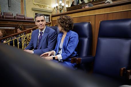 18/03/2026. Government control session. The President of the Government of Spain, Pedro Sánchez, together with the First Vice.President, Mar...