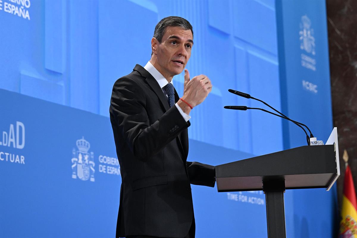 El presidente del Gobierno clausura el seminario de alto nivel "Desigualdad: es hora de actuar"