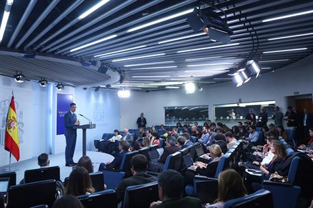 20/03/2026. Pedro Sánchez comparece tras el Consejo de Ministros extraordinario. El presidente del Gobierno, Pedro Sánchez, comparece ante l...