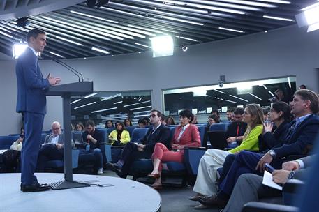 20/03/2026. Pedro Sánchez comparece tras el Consejo de Ministros extraordinario. El presidente del Gobierno, Pedro Sánchez, comparece ante l...