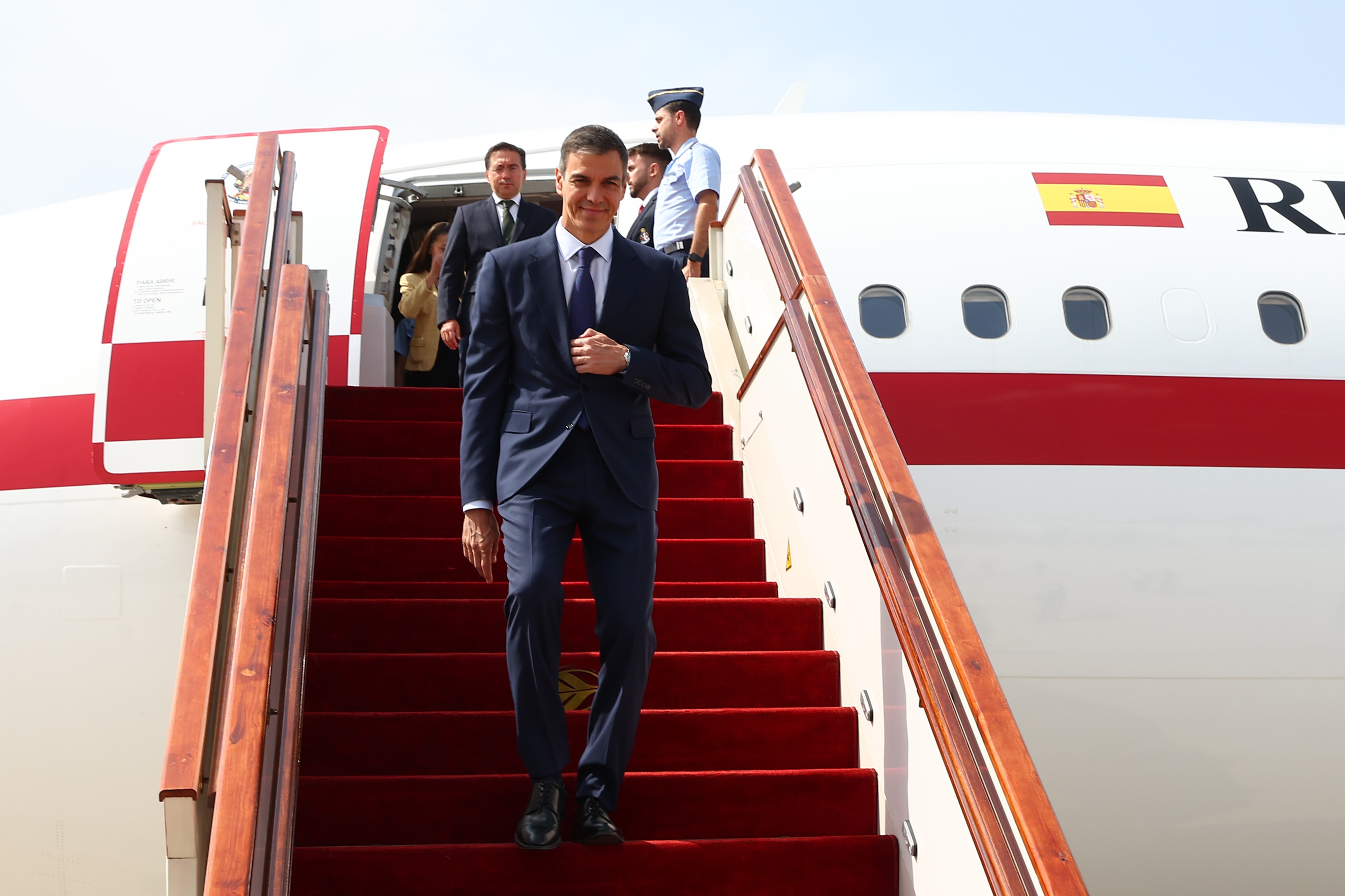 20/07/2026. Pedro Sánchez visita Argelia. El presidente del Gobierno, Pedro Sánchez, a su llegada a la República Argelina Democrática y Popular.