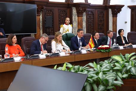 20/07/2026. Pedro Sánchez travels to Algeria. The President of the Government of Spain, Pedro Sánchez, together with the Third Vice-Presiden...