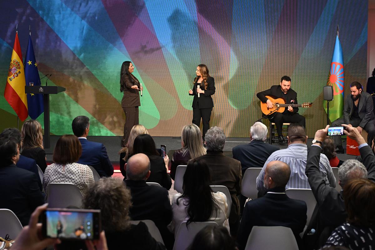 21/02/2026. Pedro Sánchez homenaje pueblo gitano. Actuación de María Terremoto y Anabel Valencia en homenaje a los 50 años del disco 'Persec...