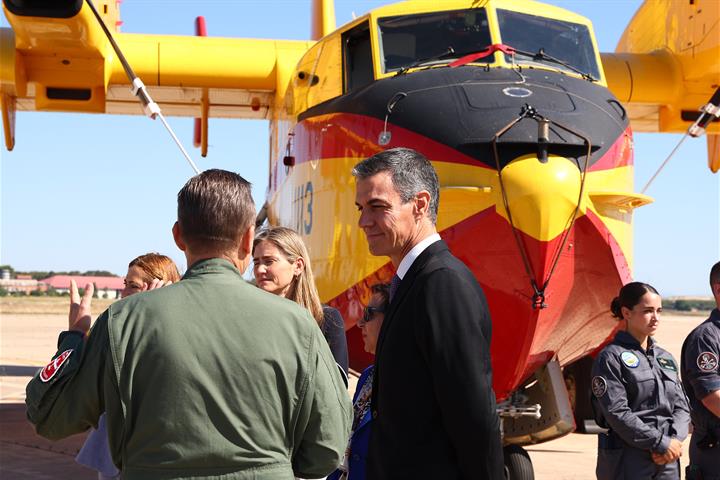 21/05/2026. Pedro Sánchez presenta la campaña de lucha contra incendios forestales 2026. El presidente del Gobierno, Pedro Sánchez, junto a ...