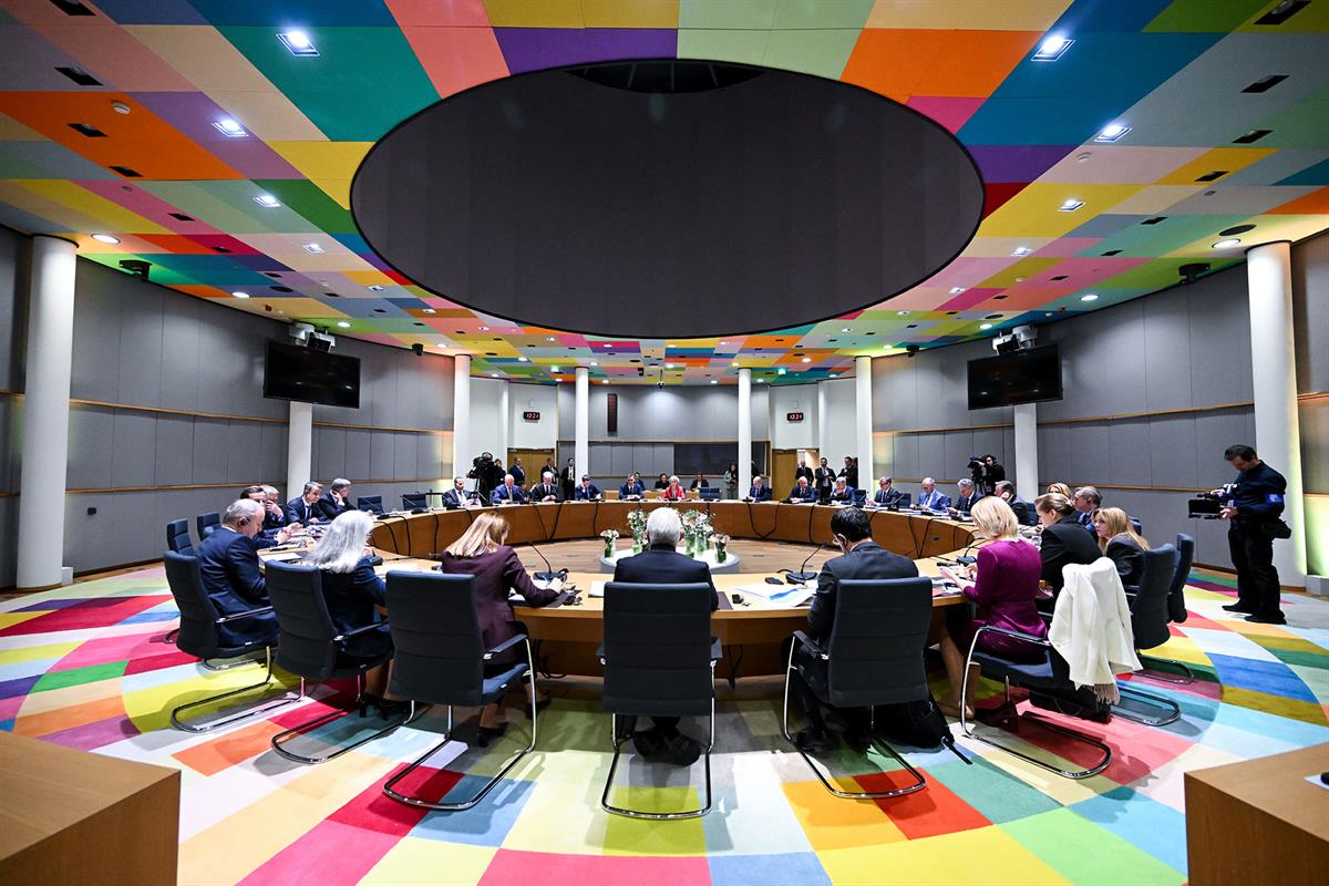 22/01/2026. Pedro Sánchez asiste al Consejo Europeo extraordinario.. El presidente del Gobierno, Pedro Sánchez, junto a los participantes en...