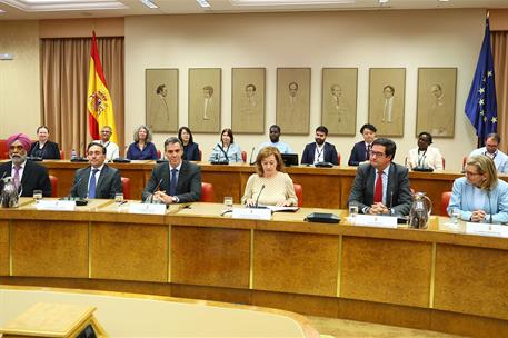 22/04/2026. Pedro Sánchez inaugura la primera reunión del Panel de Expertos en IA de Naciones Unidas. El ministro de Asuntos Exteriores, Uni...