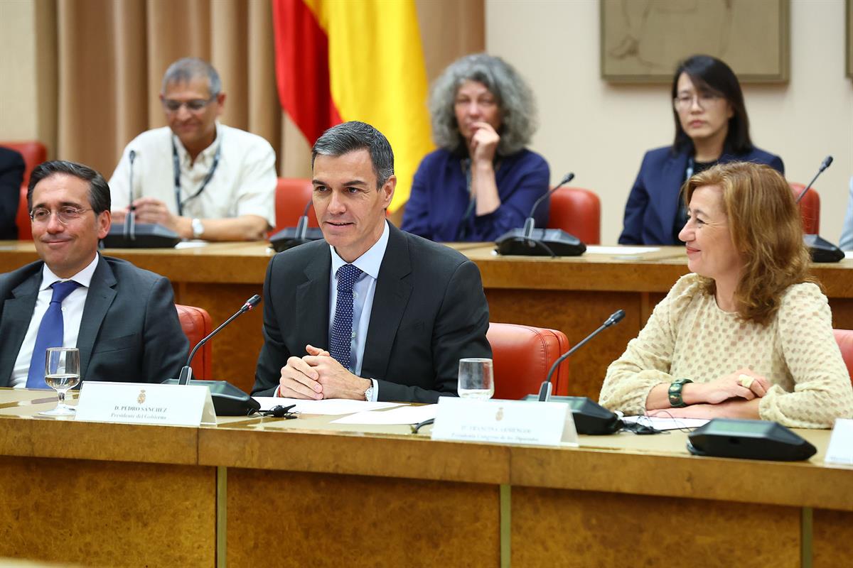 22/04/2026. Pedro Sánchez inaugura la primera reunión del Panel de Expertos en IA de Naciones Unidas. El ministro de Asuntos Exteriores, Uni...