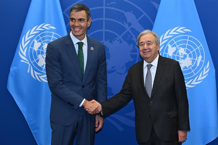 22/09/2026. Pedro Sánchez se reúne en Nueva York con el secretario general de la ONU, Antonio Guterres. El presidente del Gobierno le da la ...