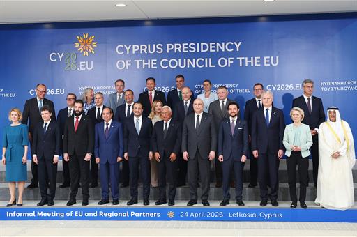 24/04/2026. Pedro Sánchez attends the informal meeting of European Union leaders in Cyprus. Group photo of the heads of state and government...
