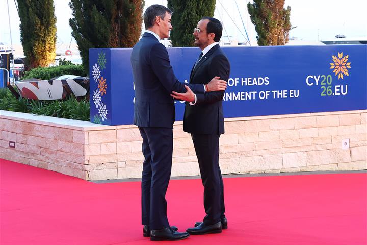 23/04/2026. Pedro Sánchez asiste a la reunión informal de líderes de la Unión Europea en Chipre. El presidente del Gobierno, Pedro Sánchez, ...