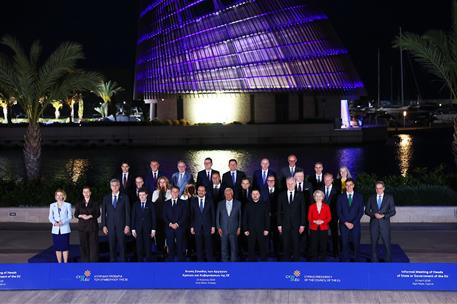 23/04/2026. Pedro Sánchez asiste a la reunión informal de líderes de la Unión Europea en Chipre. El presidente del Gobierno, Pedro Sánchez, ...