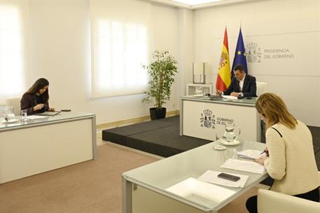 Pedro Sánchez participa, por vía telemática, en la reunión de la Coalición de Voluntarios por Ucrania