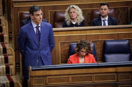 25/03/2026. Pedro Sánchez asiste a la sesión de control al Gobierno. El presidente del Gobierno, Pedro Sánchez, junto a la vicepresidenta pr...