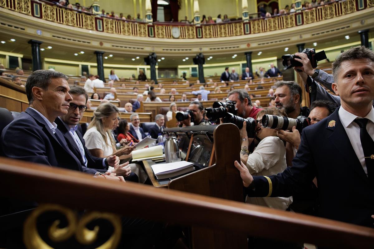 24/06/2026. Pedro Sánchez comparece a petición propia en el Congreso de los Diputados. El presidente del Gobierno, Pedro Sánchez, desde su e...