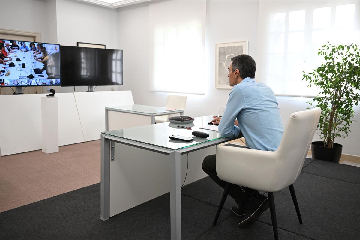 24/07/2026. Pedro Sánchez chairs the State Committee for Coordination and Management of the State Emergency Plan (CECOD). The President of t...