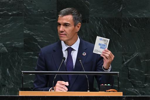 24/09/2026. Pedro Sánchez speaks at the United Nations General Assembly. The President of the Government of Spain, Pedro Sánchez, displays t...