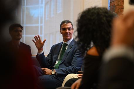 24/09/2026. Pedro Sánchez holds a meeting with Spanish students and researchers at the Harvard Kennedy School of Government