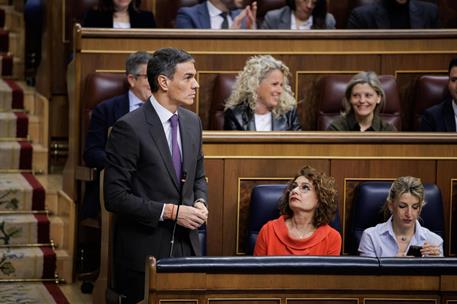 25/02/2026. Sánchez asiste a la sesión de control al Gobierno. El presidente del Gobierno, Pedro Sánchez, junto a la vicepresidenta primera,...