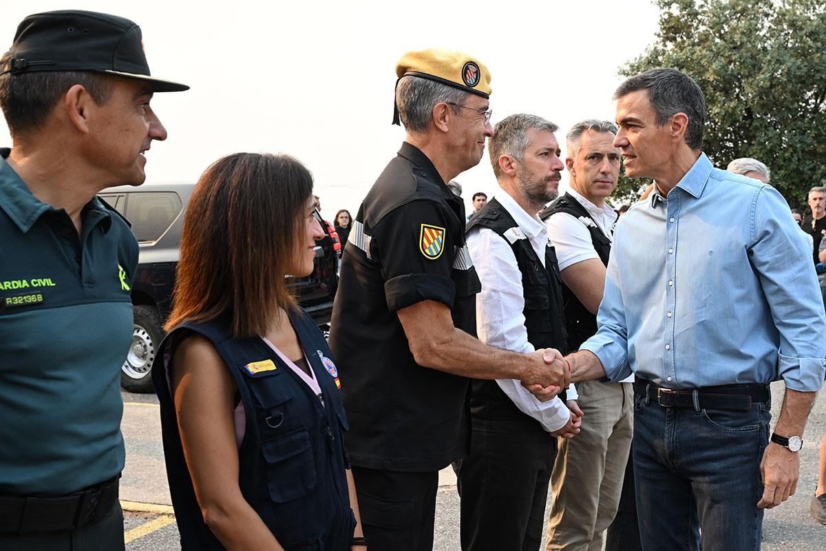 25/07/2026. Pedro Sánchez visita los incendios de Madrid. El presidente del Gobierno, Pedro Sánchez, a su llegada al Puesto de Mando Avanzad...