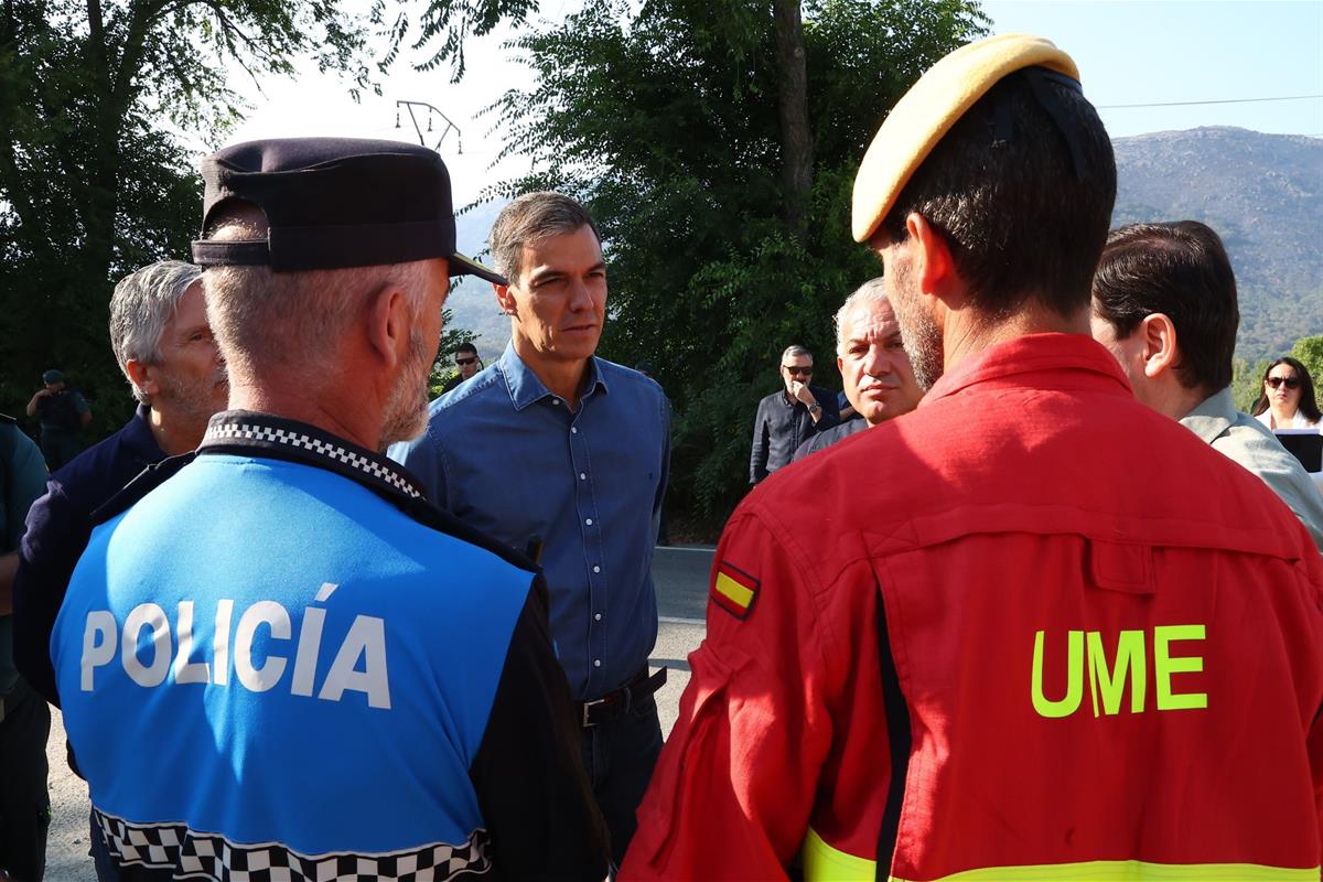 26/07/2026. El presidente del Gobierno visita las zonas afectadas por los incendios en Ávila. El presidente del Gobierno, Pedro Sänchez, sal...