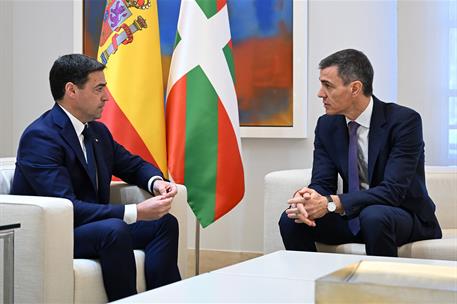 27/03/2026. Sánchez reunión Pradales. Encuentro entre el presidente del Gobierno, Pedro Sánchez, y el lehendakari, Imanol Pradales.