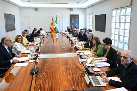 27/03/2026. Sánchez reunión Pradales. Reunión de la Comisión Bilateral de Cooperación Administración del Estado-País Vasco.