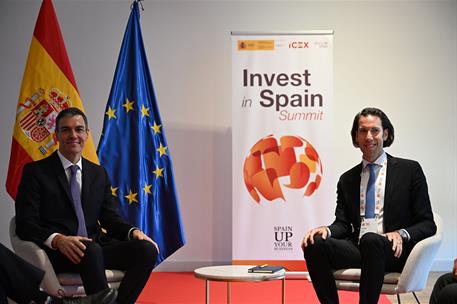 27/04/2026. Pedro Sánchez inaugura 'Invest in Spain Summit'. El presidente del Gobierno, Pedro Sánchez, mantiene un encuentro con el preside...