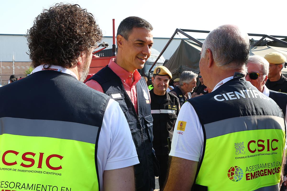 29/07/2026. Pedro Sánchez visita las zonas afectadas por el incendio en la Comunidad de Madrid. El presidente del Gobierno, Pedro Sánchez, c...