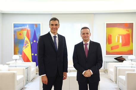29/09/2026. Pedro Sánchez receives the City of Athens Democracy Award. The President of the Government of Spain, Pedro Sánchez, and the Mayo...