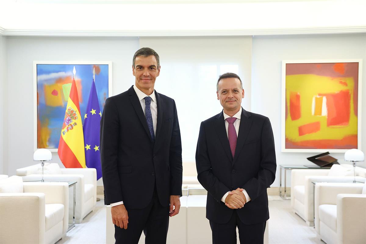 29/09/2026. Pedro Sánchez receives the City of Athens Democracy Award. The President of the Government of Spain, Pedro Sánchez, and the Mayo...