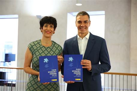 30/06/2026. Pedro Sánchez presenta el Plan Integración y Ciudadanía. El presidente del Gobierno, Pedro Sánchez, junto a la ministra de Inclu...