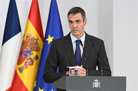 30/09/2026. Pedro Sánchez meets with the President of the French Republic, Emmanuel Macron. The President of the Government of Spain, Pedro ...