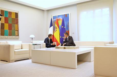 30/09/2026. Pedro Sánchez se reúne con el presidente de la República Francesa, Emmanuel Macron. El presidente del Gobierno, Pedro Sánchez, y...