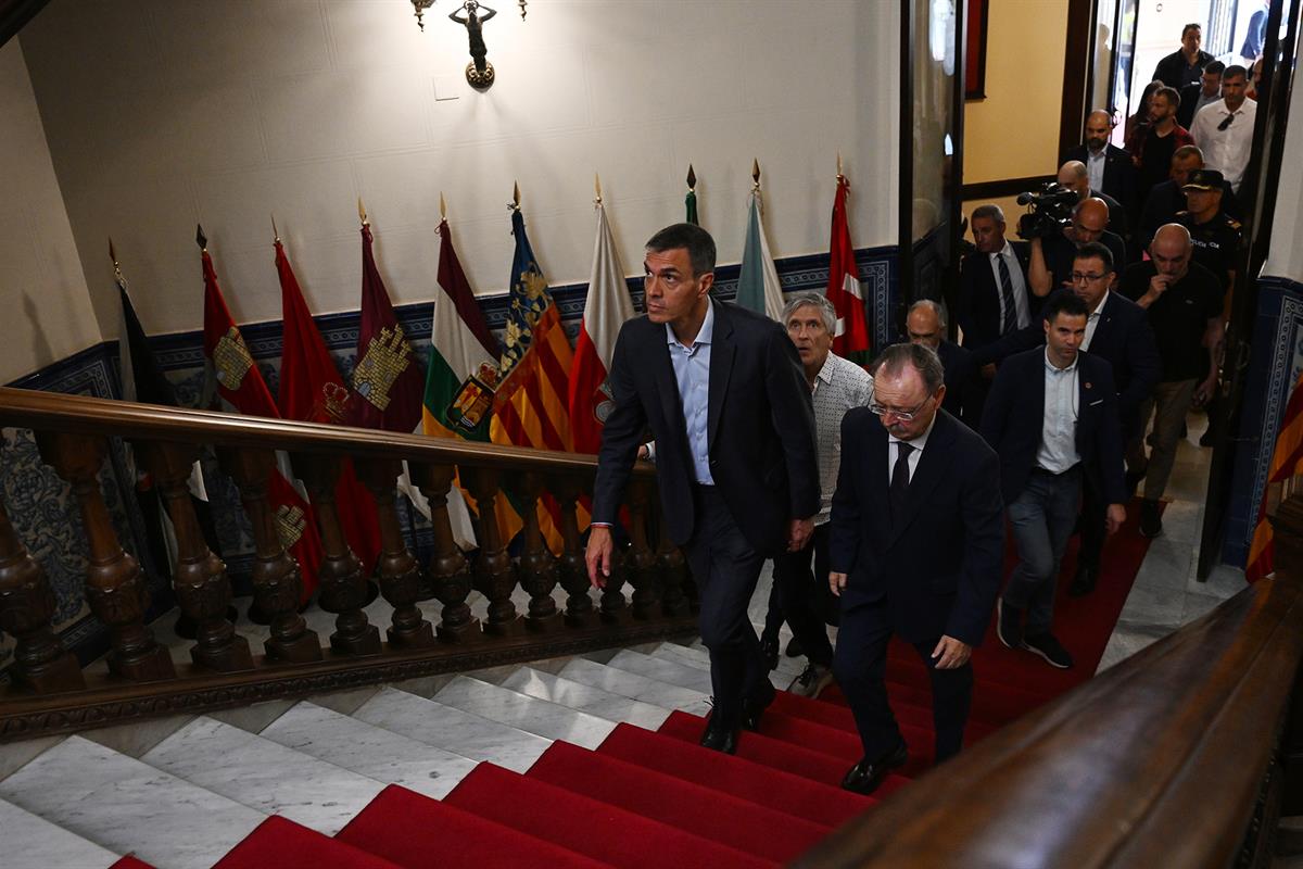31/07/2026. Viaje del presidente del Gobierno a Ceuta. El presidente del Gobierno, Pedro Sánchez, el ministro del Interior, Fernando Grande-...