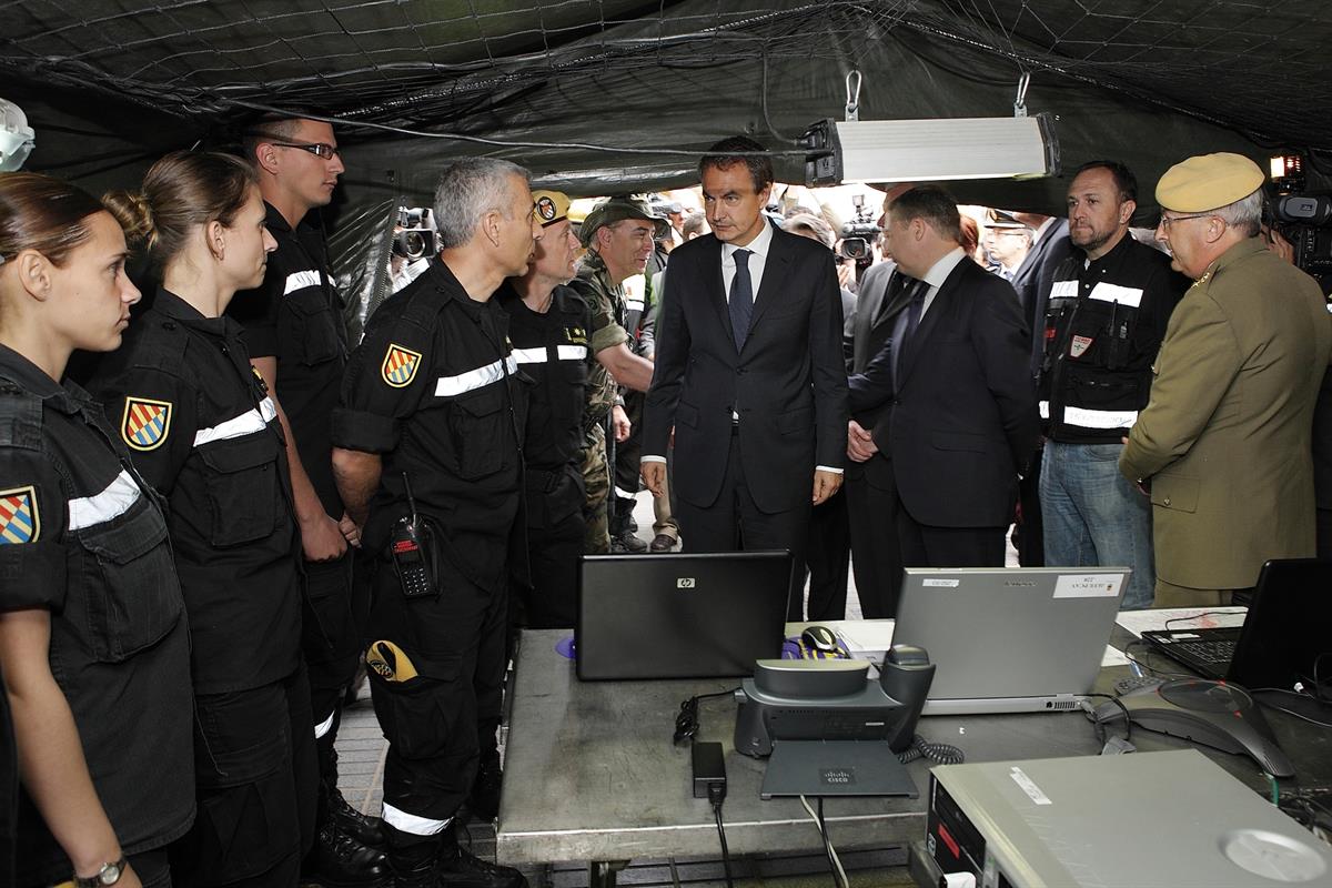 13/05/2011. El presidente visita las zonas afectadas por el terremoto de Lorca. El presidente del Gobierno, José Luis Rodríguez Zapatero, du...