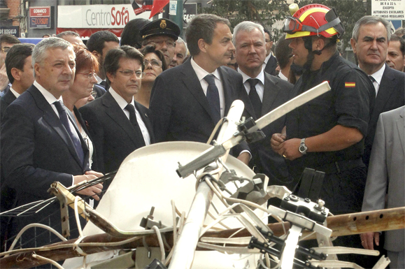 13/05/2011. El presidente visita las zonas afectadas por el terremoto de Lorca. El presidente del Gobierno, José Luis Rodríguez Zapatero, du...