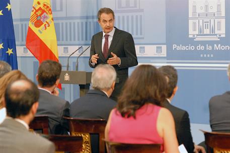 26/09/2011. Declaración del presidente para la convocatoria de elecciones. El presidente del Gobierno, José Luis Rodríguez Zapatero, en un m...