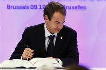 El presidente del Gobierno en el momento de la firma de adhesión de Cracia a la UE