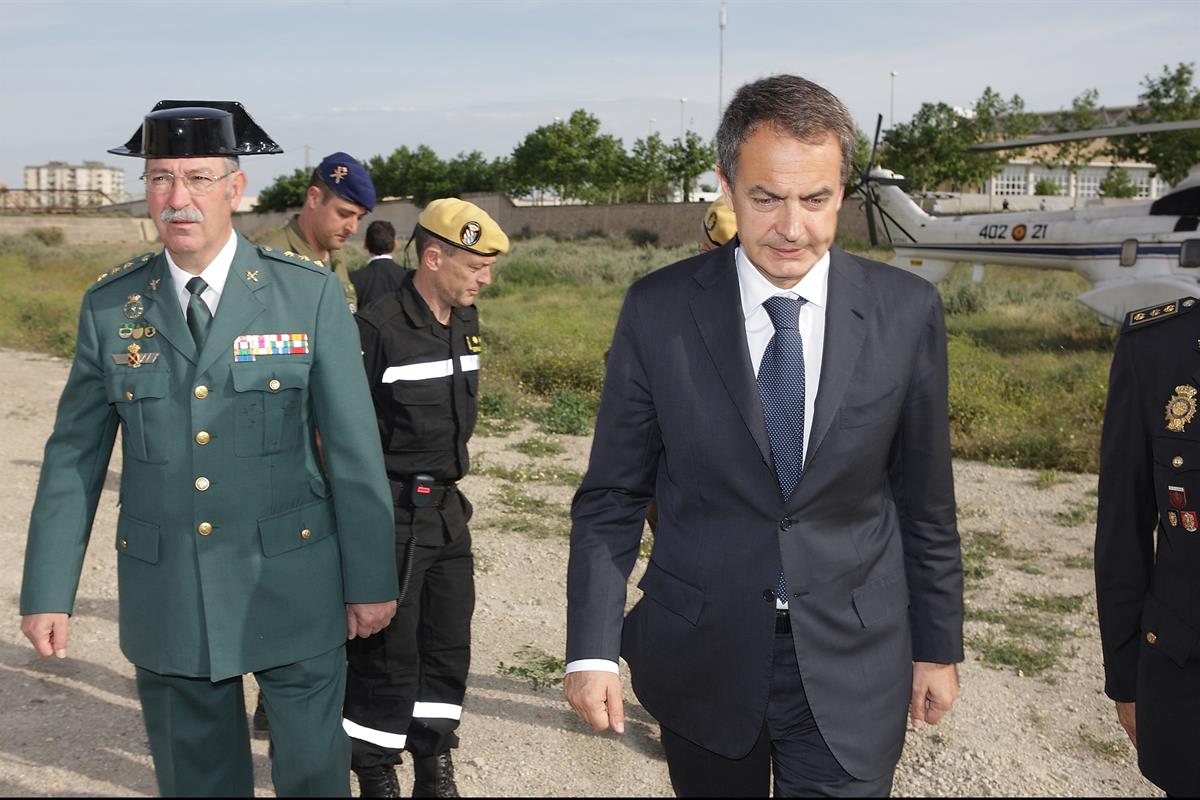 13/05/2011. El presidente visita las zonas afectadas por el terremoto de Lorca. El presidente del Gobierno, José Luis Rodríguez Zapatero, du...