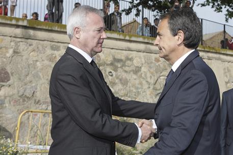 13/05/2011. El presidente visita las zonas afectadas por el terremoto de Lorca. El presidente del Gobierno, José Luis Rodríguez Zapatero, du...