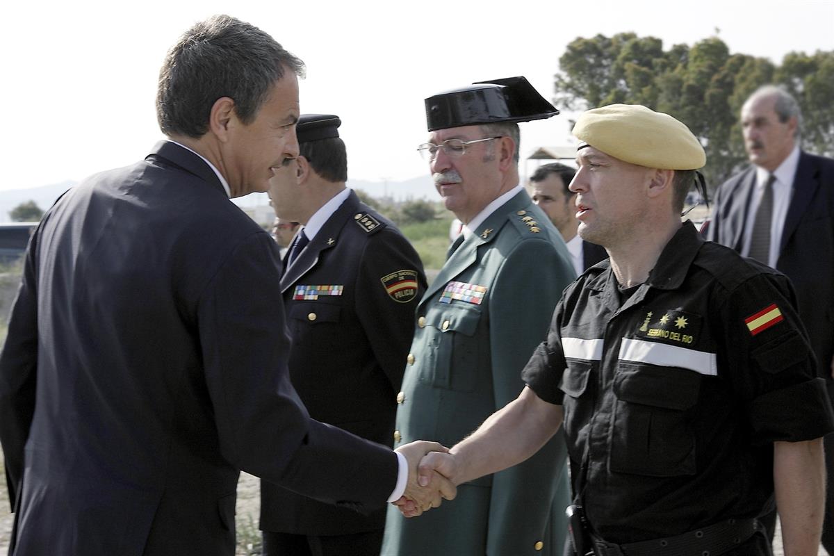 13/05/2011. El presidente visita las zonas afectadas por el terremoto de Lorca. El presidente del Gobierno, José Luis Rodríguez Zapatero, du...