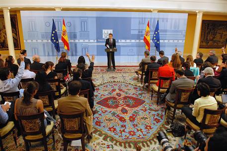 26/09/2011. Declaración del presidente para la convocatoria de elecciones. El presidente del Gobierno, José Luis Rodríguez Zapatero, en un m...