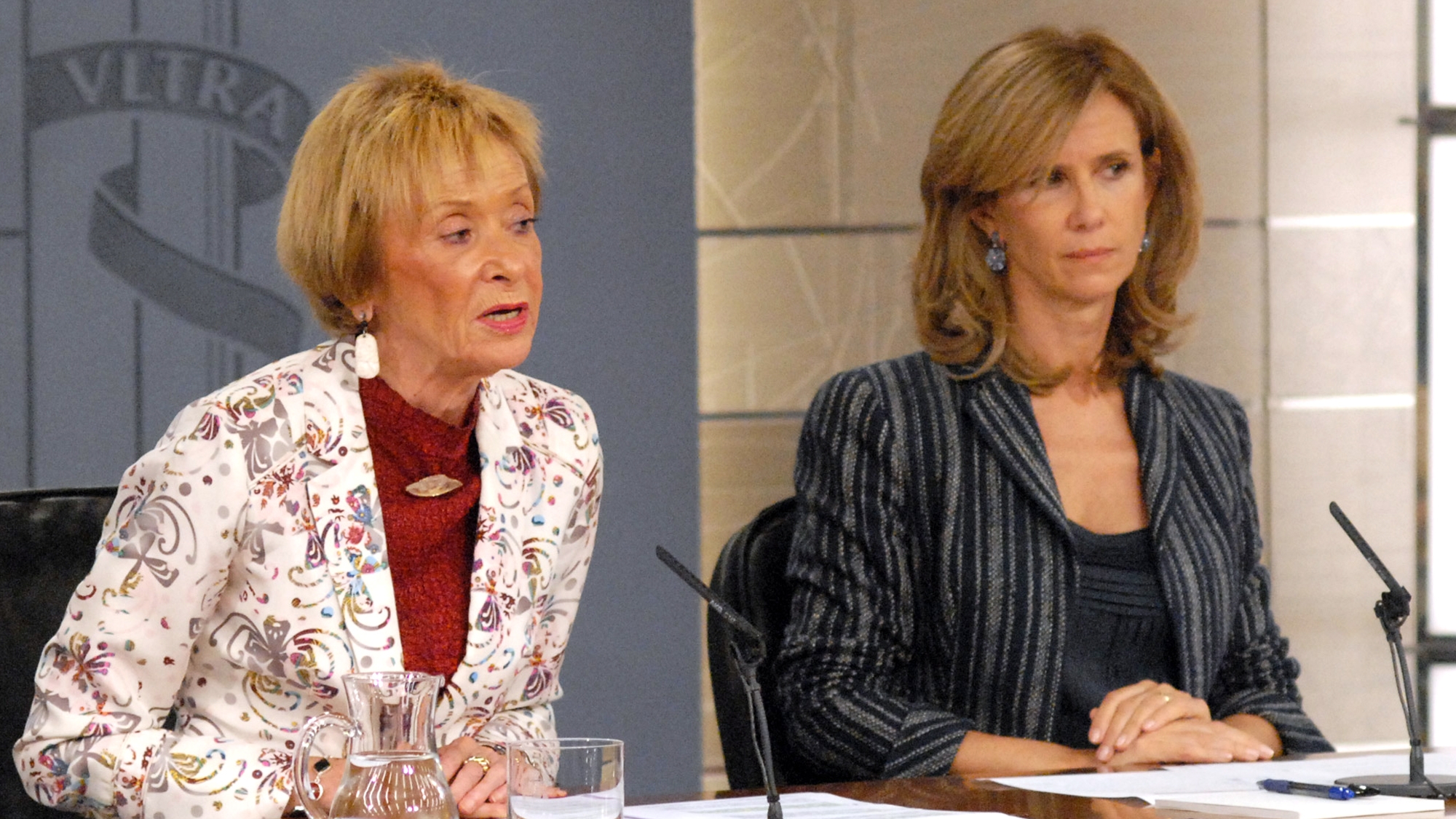 2/07/2010. Consejo de Ministros - María Teresa Fernández de la Vega y Cristina Garmendia. Rueda de prensa de la Vicepresidenta Primera, Mini...