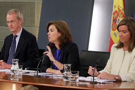 7/03/2014. Consejo de Ministros: Sáenz de Santamaría, Mato y Morenés
